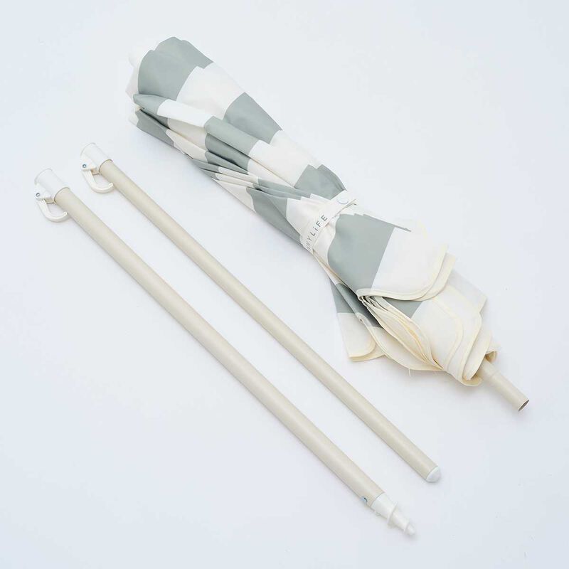 SUNNYLiFE Compact Beach Umbrella image number 2
